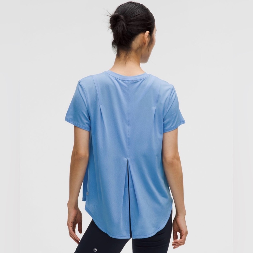 Lightweight Split-Back Training T-Shirt Washed De… - image 4